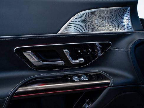 Used 2023 Mercedes-Benz SL 55 AMG 4MATIC image 36