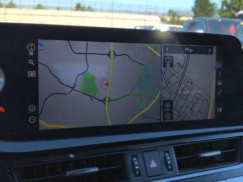 Used 2022 Lexus ES 300h F Sport w/ Accessory Package FWD image 31