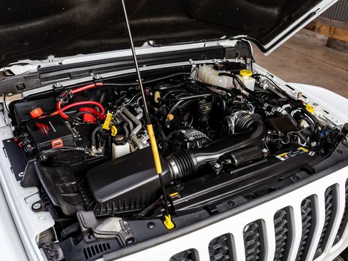 Used 2022 Jeep Gladiator Mojave w/ LED Lighting Group image 39