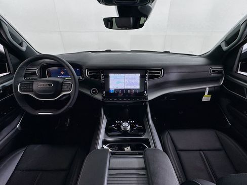 New 2025 Jeep Wagoneer Series II w/ Convenience Group I AWD/4WD image 32