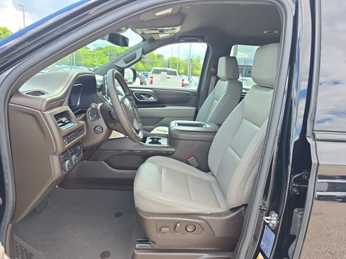 Certified 2023 Chevrolet Tahoe Z71 w/ Off-Road Capability Package AWD/4WD image 14