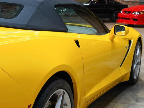 Used 2014 Chevrolet Corvette Stingray Convertible w/ 3LT Preferred Equipment Group RWD image 18