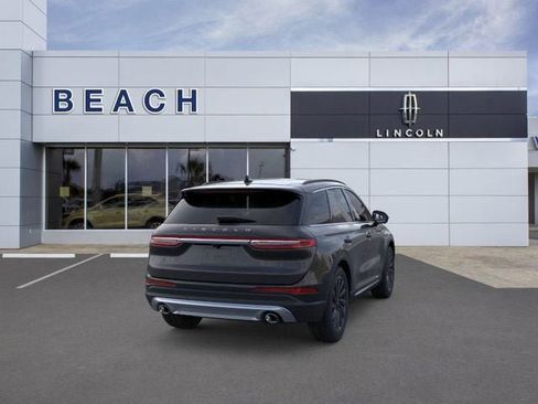 New 2026 Lincoln Corsair Reserve image 8