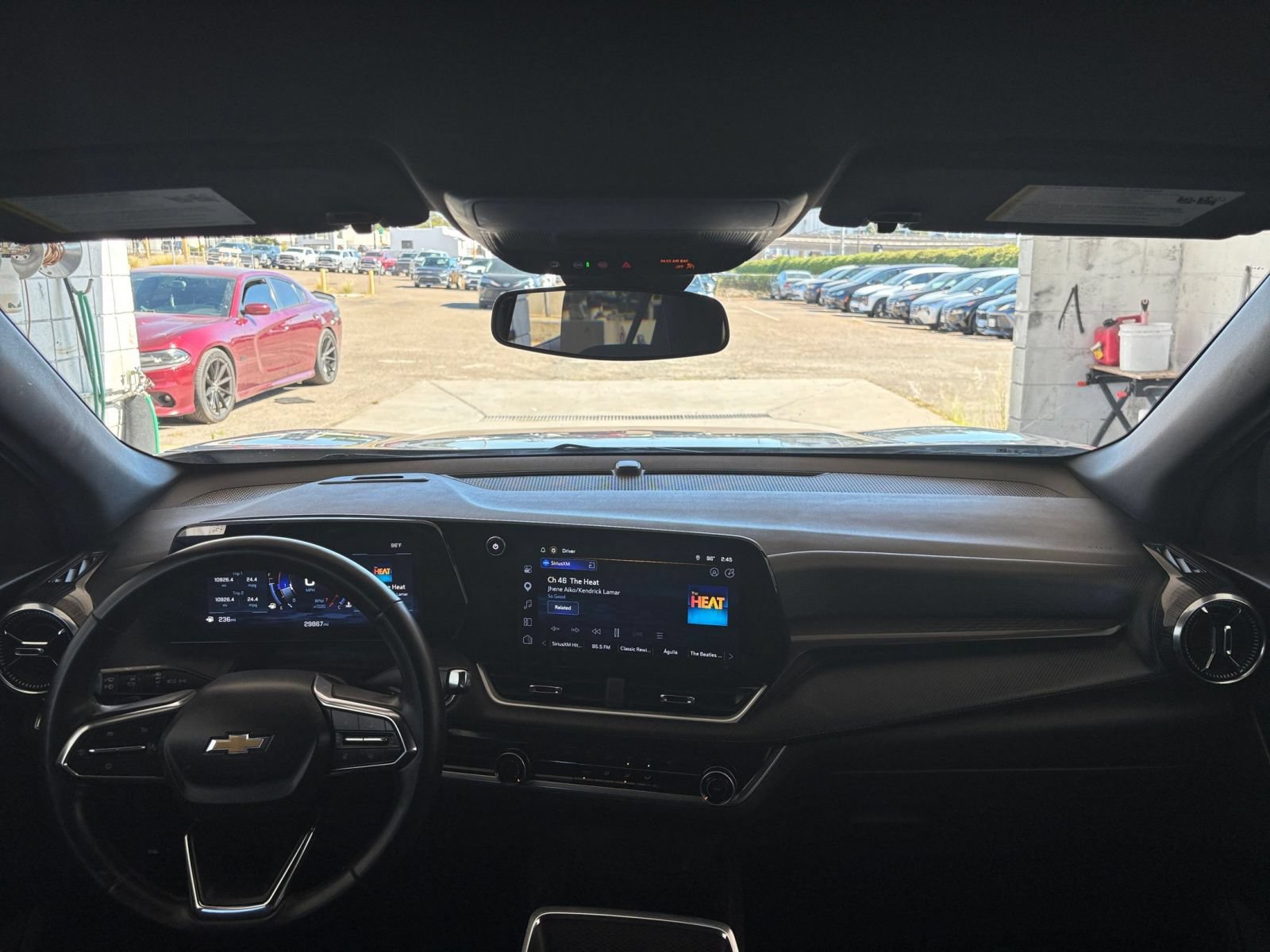 Used 2025 Chevrolet Equinox LT FWD image 32