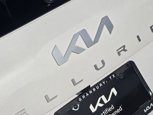 Used 2024 Kia Telluride SX Prestige image 8