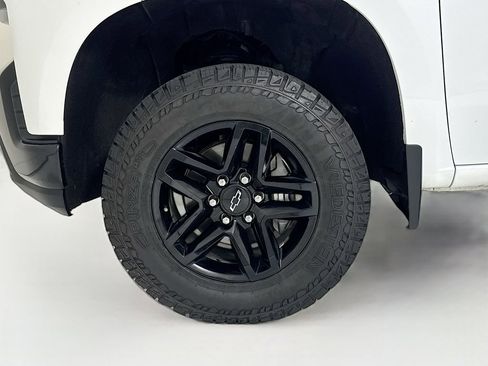 Used 2019 Chevrolet Silverado 1500 LT Trail Boss image 29