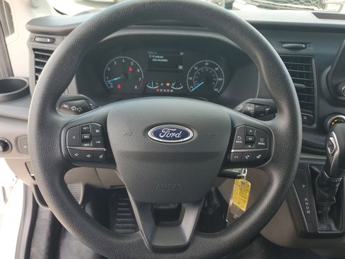 Used 2025 Ford Transit 350 XL image 25