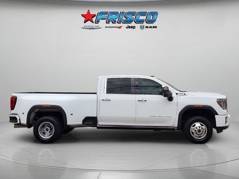 Used 2022 GMC Sierra 3500 Denali w/ Denali Ultimate Package AWD/4WD image 8