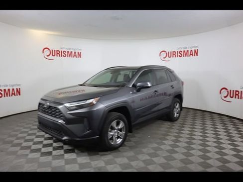 Used 2023 Toyota RAV4 XLE w/ Convenience Package FWD image 4
