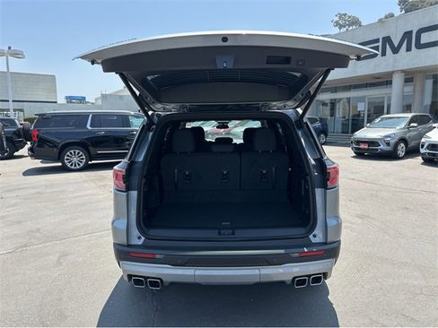 New 2025 GMC Acadia Elevation image 31