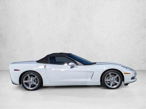 Used 2005 Chevrolet Corvette Convertible w/ Preferred Equipment Group image 4