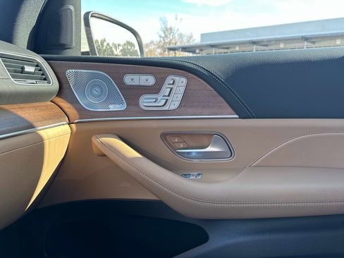 Used 2024 Mercedes-Benz GLE 350 4MATIC image 21