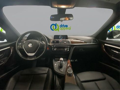 Used 2017 BMW 330i xDrive Sedan image 27