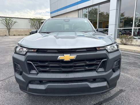 Used 2023 Chevrolet Colorado W/T w/ LPO, Pro Essentials Package RWD image 9