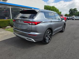 Used 2022 Mitsubishi Outlander SEL AWD/4WD video 3