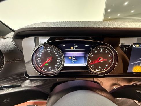 Used 2019 Mercedes-Benz E 450 4MATIC Coupe image 32