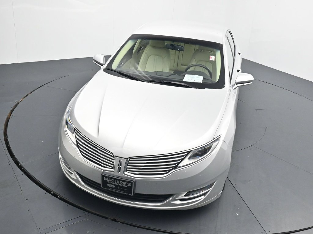 Used 2014 Lincoln MKZ w/ Equipment Group 101A Select FWD image 11