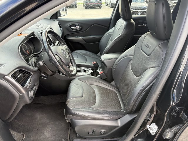 Used 2020 Jeep Cherokee Limited AWD/4WD image 20