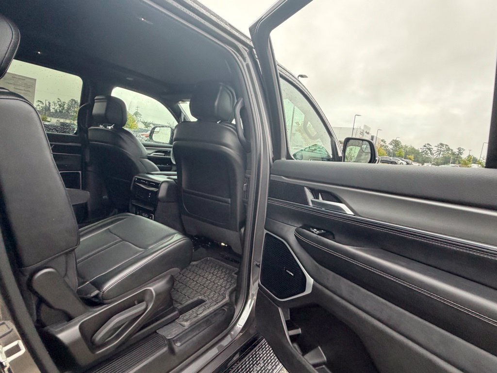 Used 2024 Jeep Wagoneer Series II AWD/4WD image 48