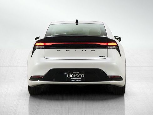 Used 2026 Toyota Prius AWD image 4