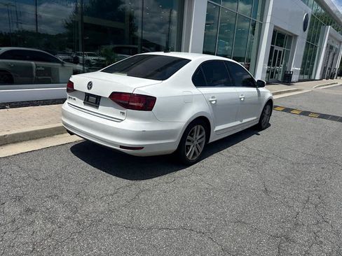 Used 2017 Volkswagen Jetta SEL FWD image 14