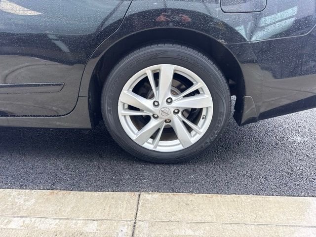 Used 2014 Nissan Altima 2.5 SV FWD image 10