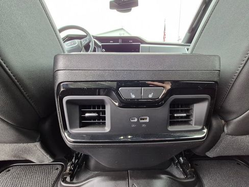 Used 2024 GMC Sierra 1500 AT4 w/ AT4 Premium Package image 24