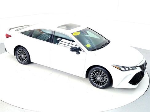 Certified 2020 Toyota Avalon XSE image 19