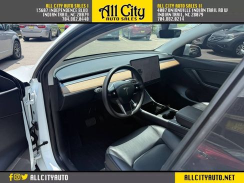Used 2021 Tesla Model Y Long Range AWD/4WD image 10