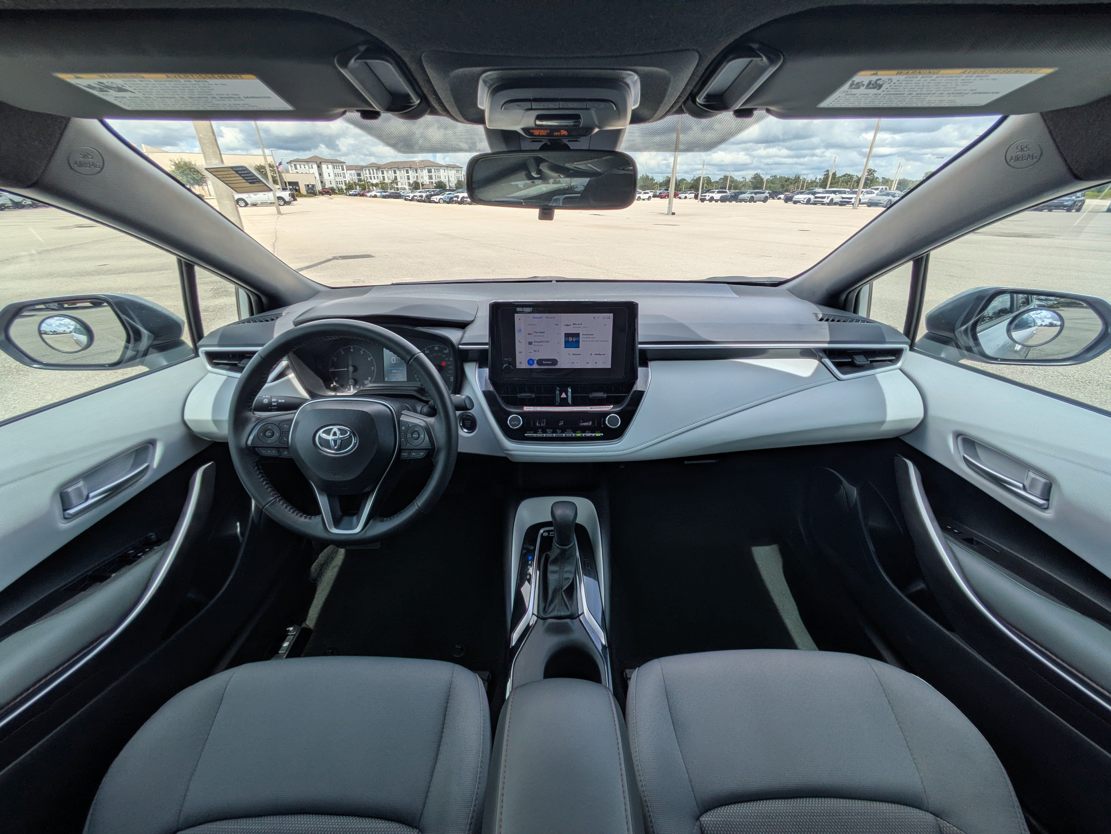 Used 2025 Toyota Corolla SE FWD image 28