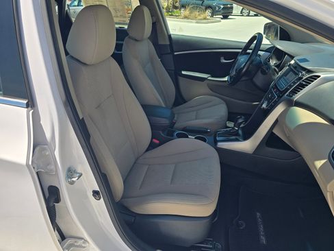 Used 2013 Hyundai Elantra GT w/ Touch & Go Pkg FWD image 13