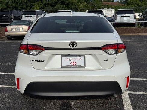 Used 2026 Toyota Corolla LE w/ LE Premium Package FWD image 7