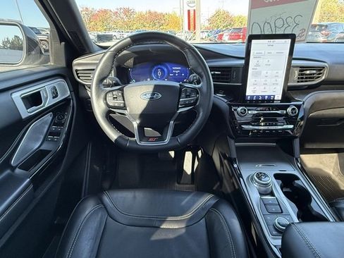 Used 2022 Ford Explorer ST w/ Equipment Group 401A image 26