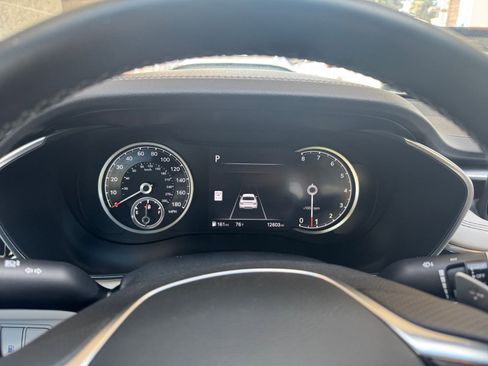 Used 2025 Genesis G70 2.5T image 40