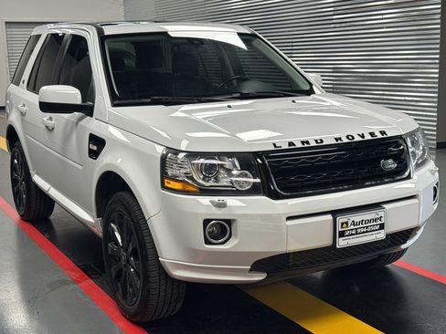 Used 2015 Land Rover LR2 HSE AWD/4WD image 6