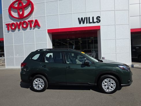 Used 2023 Subaru Forester AWD/4WD image 1