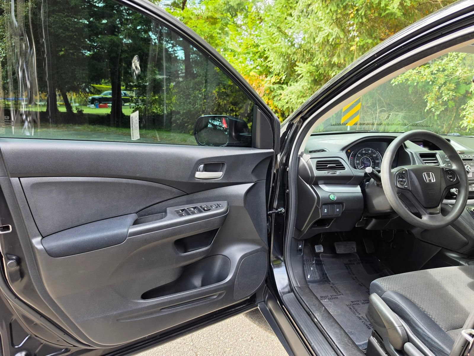 Used 2015 Honda CR-V LX image 17