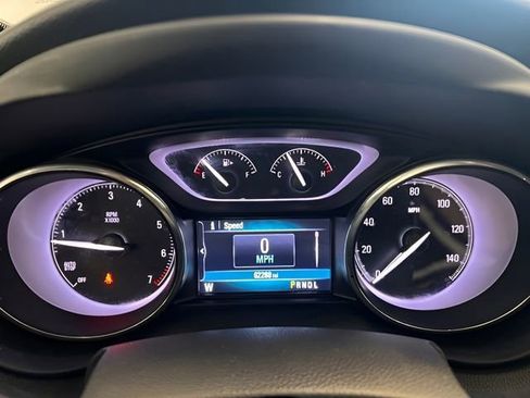 Used 2019 Buick Envision Essence FWD image 24