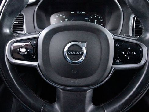 Used 2018 Volvo XC90 T6 Momentum w/ Convenience Package image 17