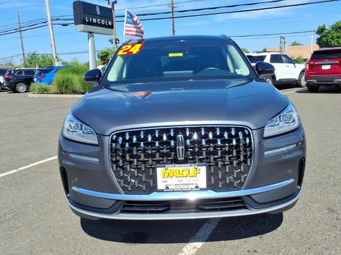 Used 2024 Lincoln Corsair Reserve w/ Equipment Group 201A AWD/4WD image 2