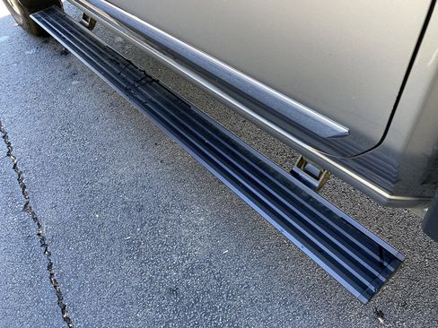 Used 2025 Chevrolet Silverado 2500 High Country w/ High Country Premium Package image 46