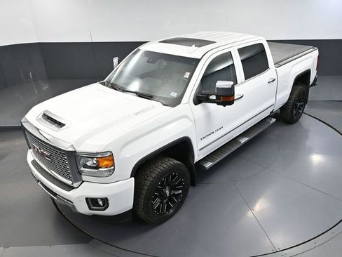 Used 2017 GMC Sierra 2500 Denali AWD/4WD image 60