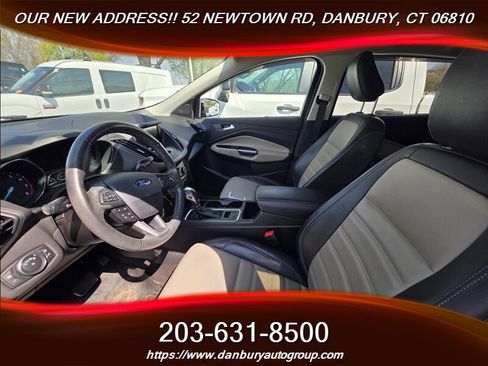 Used 2019 Ford Escape SEL image 8