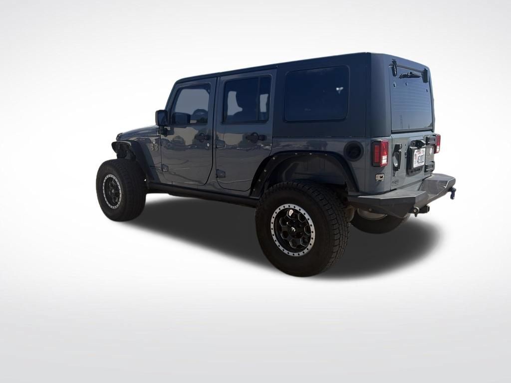 Used 2014 Jeep Wrangler Unlimited Rubicon w/ Connectivity Group AWD/4WD image 3