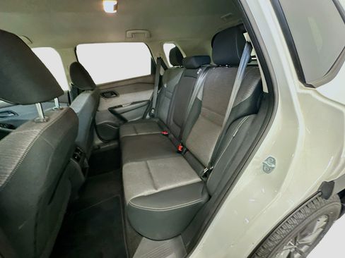 Used 2021 Nissan Rogue S image 28