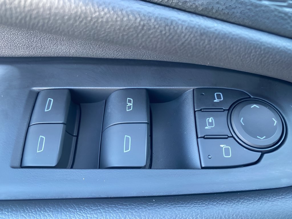 Used 2024 Chevrolet Blazer EV LT AWD/4WD image 11