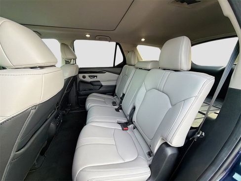 Used 2024 Honda Pilot Touring image 26