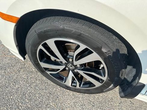 Used 2019 Honda Odyssey Elite image 18