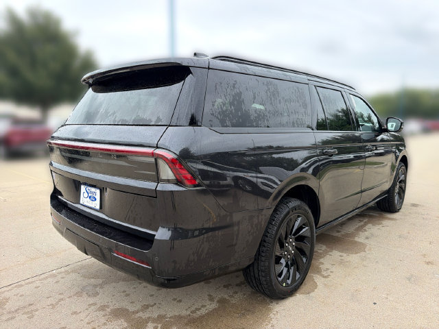 New 2027 Lincoln Navigator L Reserve w/ Jet Appearance Package AWD/4WD image 5