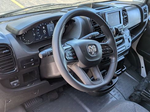 Used 2025 RAM ProMaster 2500 w/ U-Haul Equipment Group FWD image 10
